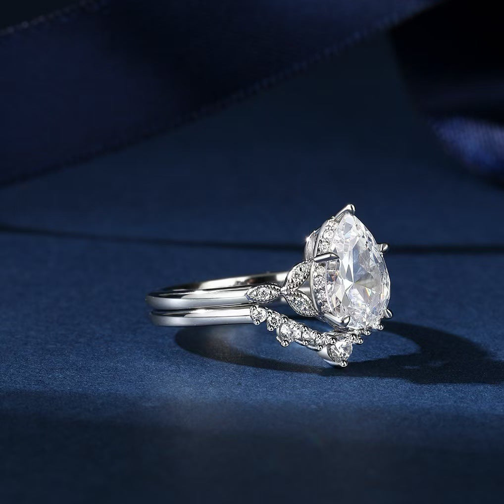 Simple Silver Classic Water Drop Big Diamond Zircon Ring